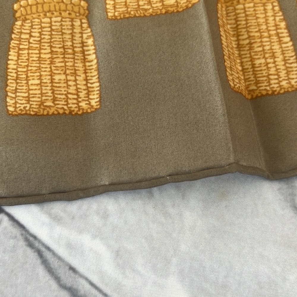 VTG 80’s Express handsome gold taupe scarf lions tassel preppy 80’s square - Picture 7 of 7